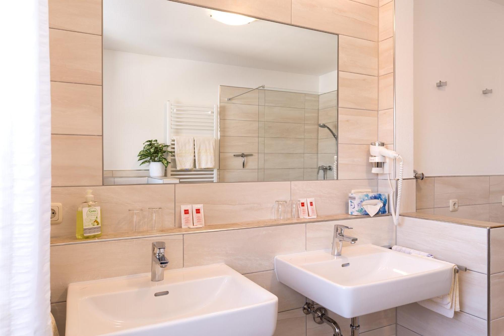 Hotel Bergfried & Schoenblick Bad Reichenhall Chambre photo